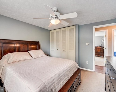 6144 Windward Drive - Photo Thumbnail 16
