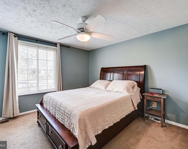 6144 Windward Drive - Photo Thumbnail 15