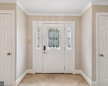 7518 Old Dominion Drive - Photo Thumbnail 5