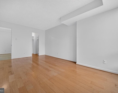 1800 Old Meadow Road - Photo Thumbnail 44