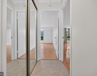 1800 Old Meadow Road - Photo Thumbnail 27