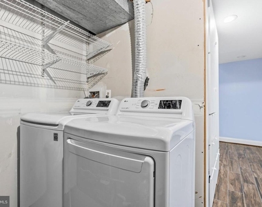 6410 Blarney Stone Court - Photo Thumbnail 28