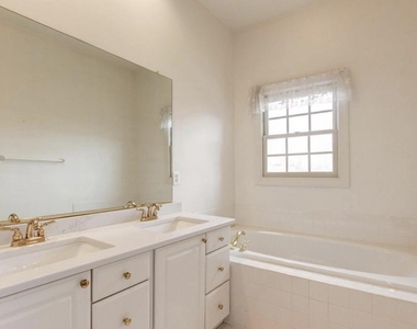 1804 Dawson Street - Photo Thumbnail 23