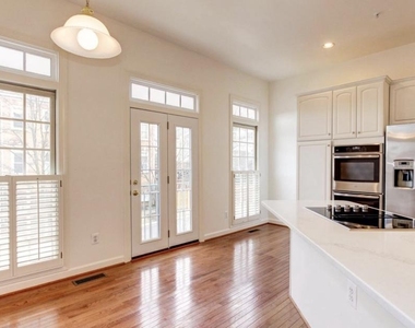 1804 Dawson Street - Photo Thumbnail 21