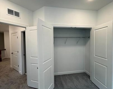 5024 Longmire Way - Photo Thumbnail 15