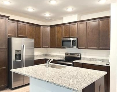 5024 Longmire Way - Photo Thumbnail 3