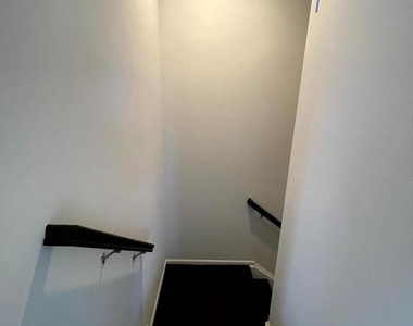 200 Norland Knoll Dr - Photo Thumbnail 10