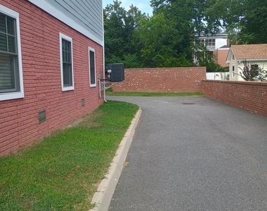 307 Charles Street - Photo Thumbnail 8