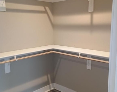 307 Charles Street - Photo Thumbnail 7