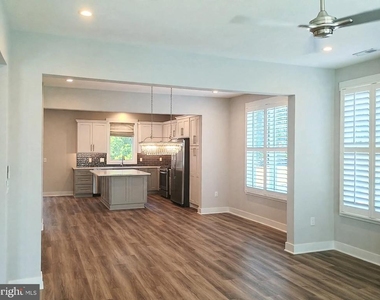 307 Charles Street - Photo Thumbnail 15