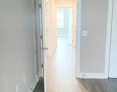 307 Charles Street - Photo Thumbnail 24