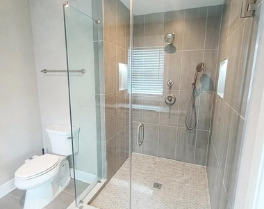 307 Charles Street - Photo Thumbnail 20
