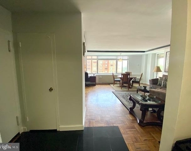 1111 Arlington Boulevard - Photo Thumbnail 5