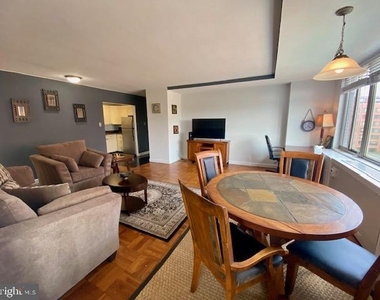 1111 Arlington Boulevard - Photo Thumbnail 8