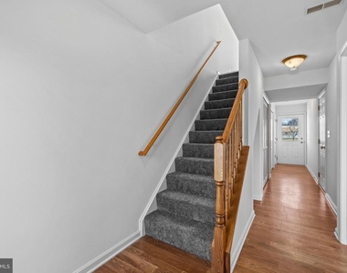116 Breezewood Drive - Photo Thumbnail 3