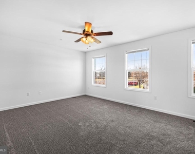 116 Breezewood Drive - Photo Thumbnail 18