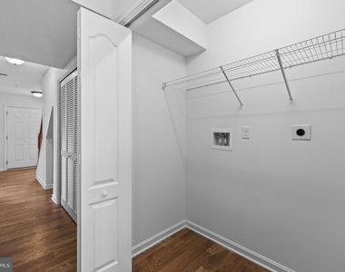 116 Breezewood Drive - Photo Thumbnail 4