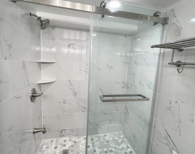 1611 Ridge Avenue - Photo Thumbnail 17
