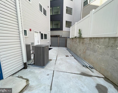 1611 Ridge Avenue - Photo Thumbnail 26