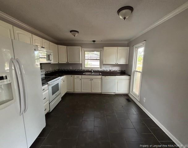 2043 Lakeridge Drive - Photo Thumbnail 4