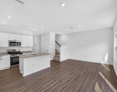 200 Flagstone Way - Photo Thumbnail 2