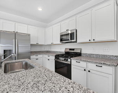 200 Flagstone Way - Photo Thumbnail 7