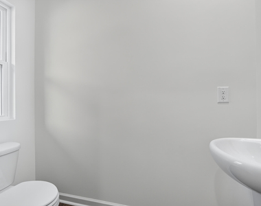 200 Flagstone Way - Photo Thumbnail 21