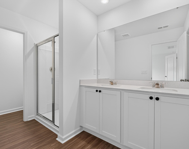 200 Flagstone Way - Photo Thumbnail 11