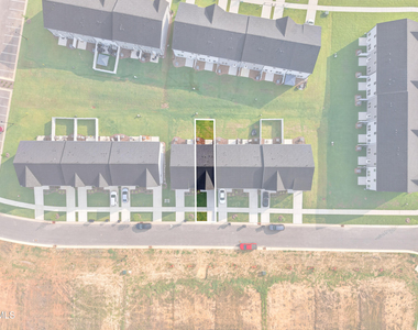 200 Flagstone Way - Photo Thumbnail 22