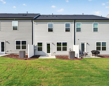 200 Flagstone Way - Photo Thumbnail 23