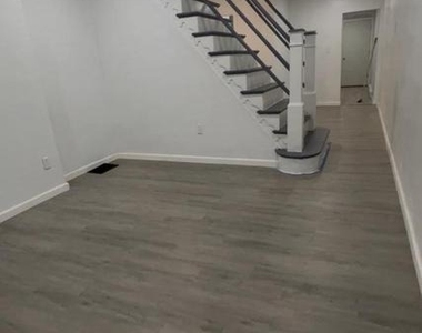 1902 Brunner Street - Photo Thumbnail 1