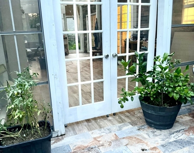 905 Sanderson Drive - Photo Thumbnail 28
