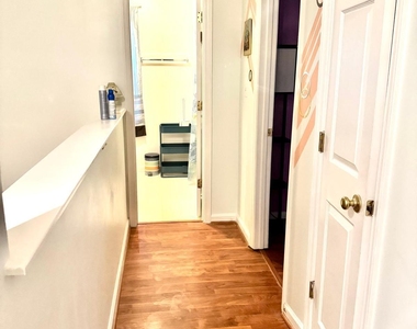 905 Sanderson Drive - Photo Thumbnail 19