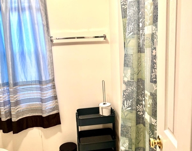 905 Sanderson Drive - Photo Thumbnail 20