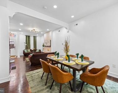 2308 Nicholas Street - Photo Thumbnail 6
