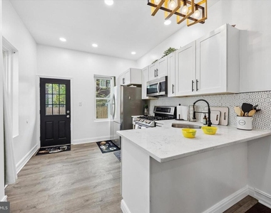 2308 Nicholas Street - Photo Thumbnail 7