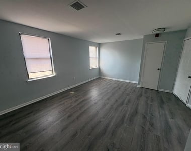 7900 Frankford Avenue - Photo Thumbnail 10
