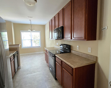 4804 Landover Charge Lane - Photo Thumbnail 6