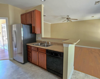 4804 Landover Charge Lane - Photo Thumbnail 7
