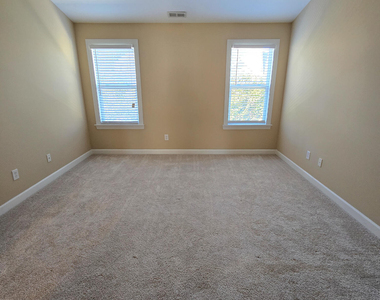 4804 Landover Charge Lane - Photo Thumbnail 18