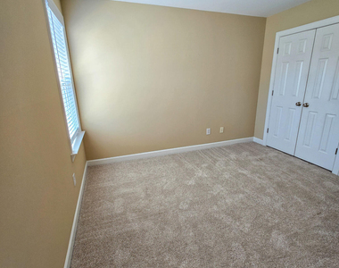 4804 Landover Charge Lane - Photo Thumbnail 37