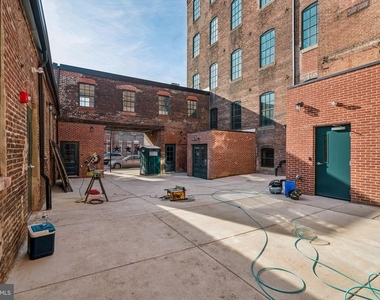 1801 N Howard Street - Photo Thumbnail 25