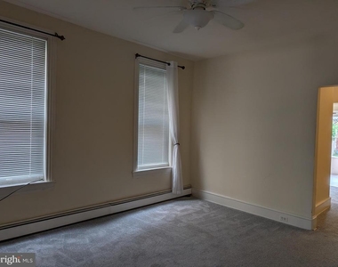 424 Conarroe Street - Photo Thumbnail 1