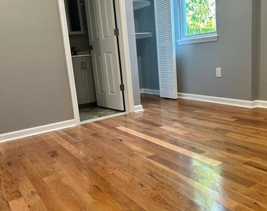 254 S 52nd Street - Photo Thumbnail 5