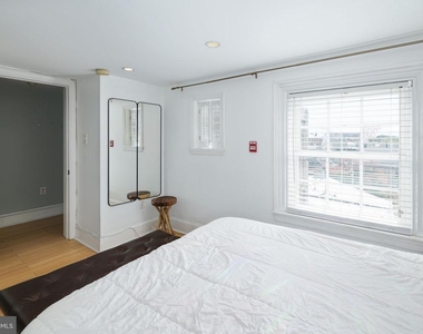 1514 Pine Street - Photo Thumbnail 9