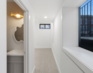 2713 W Montgomery Avenue - Photo Thumbnail 15