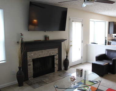 6 Wavecrest Court - Photo Thumbnail 6