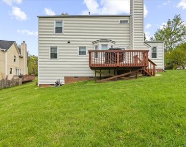 6 Wavecrest Court - Photo Thumbnail 4