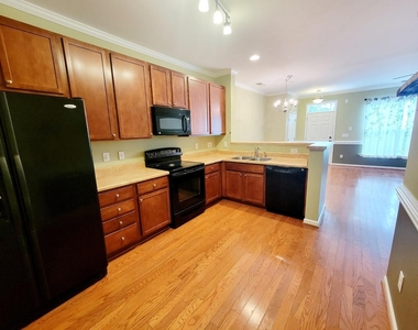 1120 Renewal Place - Photo Thumbnail 12