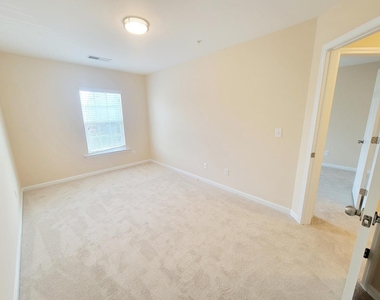 1120 Renewal Place - Photo Thumbnail 32